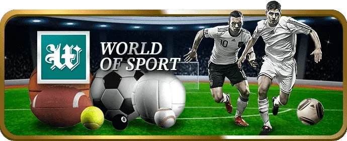 Cầu thủ bóng rổ đang úp rổ trong một trận đấu tại suncity888 nổ hũ